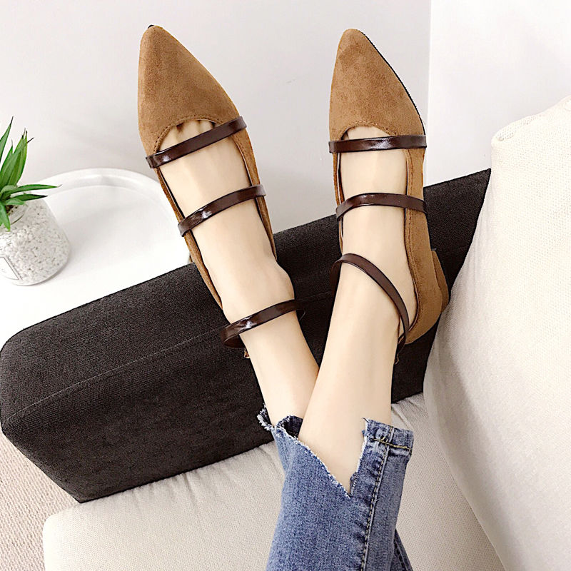 听说了吗,今年女神们都不穿高跟鞋,现在流行“瓢鞋”,时尚养脚