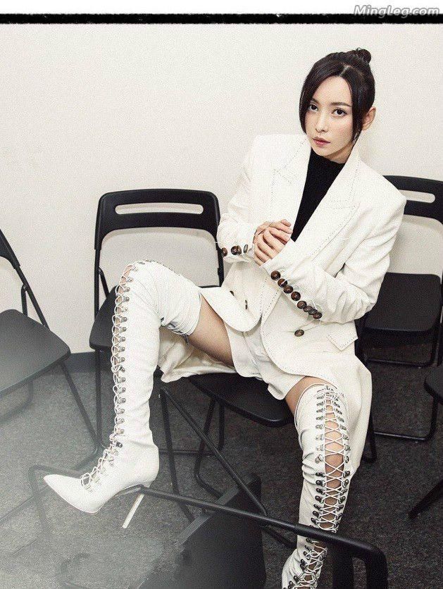 于文文耳环也太费心了,网友:这么大,你耳朵受得了吗?