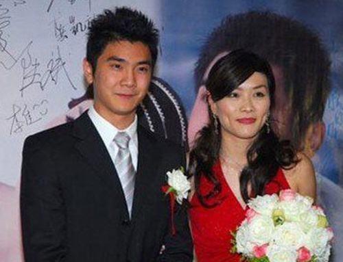 邢傲伟离婚4年仍单身!退役后健身保持身材,