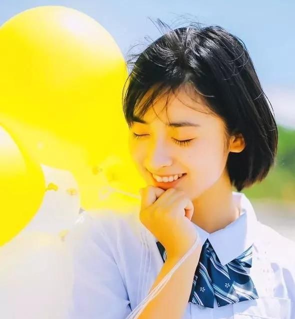 新版杉菜沈月校园妆的秘密原来是注重了这些化妆技巧?