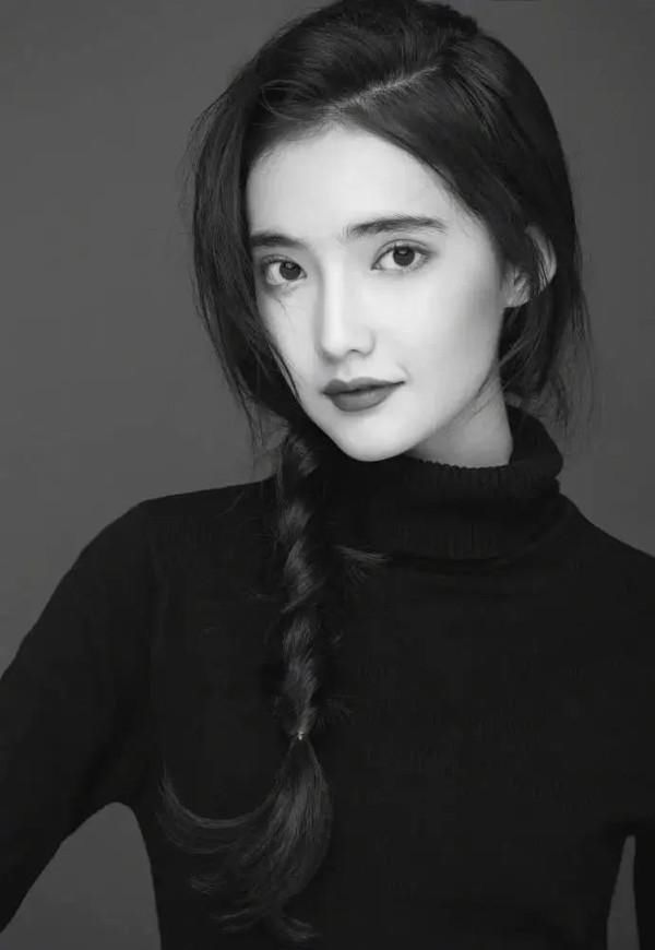  位妹妹：张子枫赵今麦争状元？2020艺考生名单太强大！无美颜滤镜有何能耐