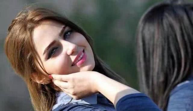 去巴基斯坦旅游时, 切记不要做这个动作? 否则你可能会多个老婆