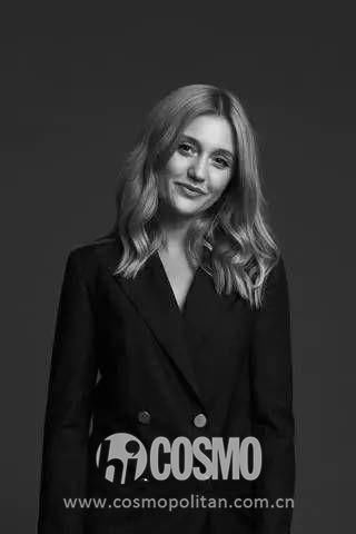 What？我买三千的裙子在撞衫，二百的裙子被称赞……