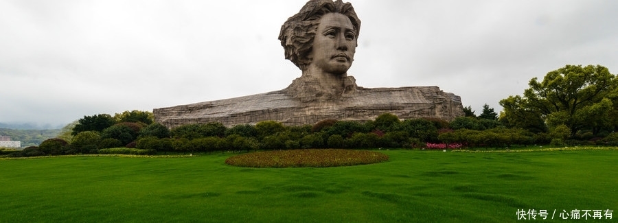 内陆省湖南境内有两座岛，同为5A景区，一座低调，一座全国闻名！