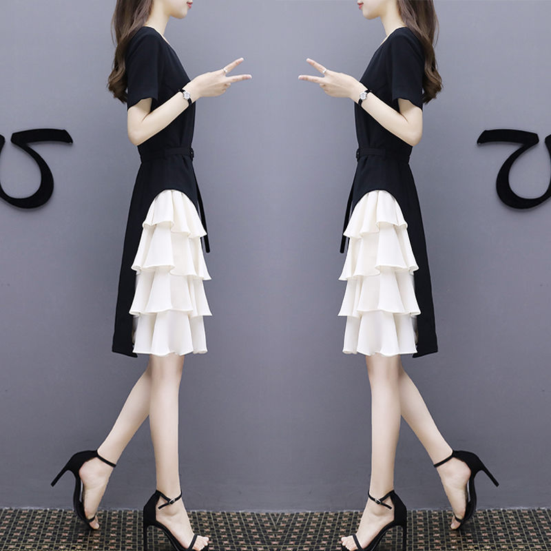 经济允许的四五十岁女人，穿穿显嫩仙女裙啊!美得太不像话了