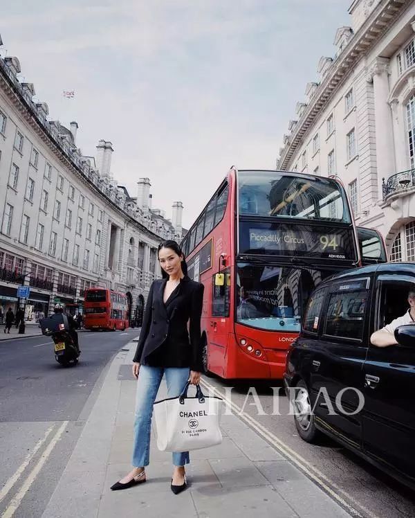 小个子夏日穿搭特辑!身高不足160cm的她们，怎么穿才能显高又时髦