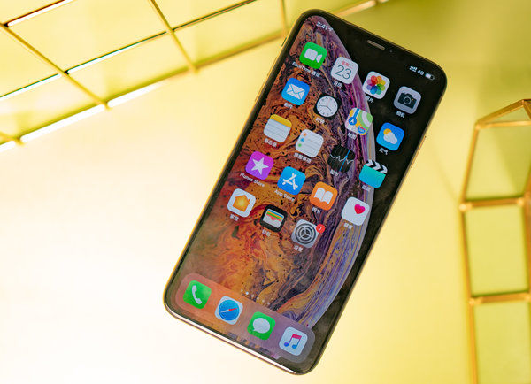 iPhone XS Max使用体验，买的时候肾疼觉得亏了，用过了之后觉得脸疼被苹果打了