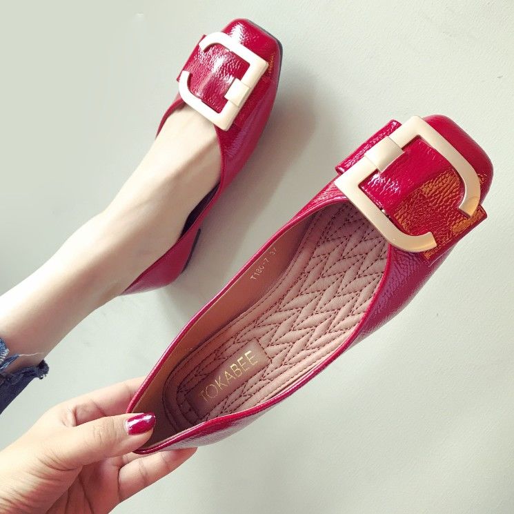 优雅还漂亮的“仙女鞋”，初秋就这样穿，舒适还漂亮