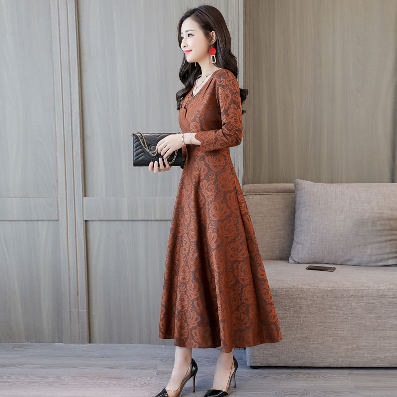 我腰粗屁股大，旗袍裙再漂亮我都不穿，这高雅薄秋裙，显瘦超迷人