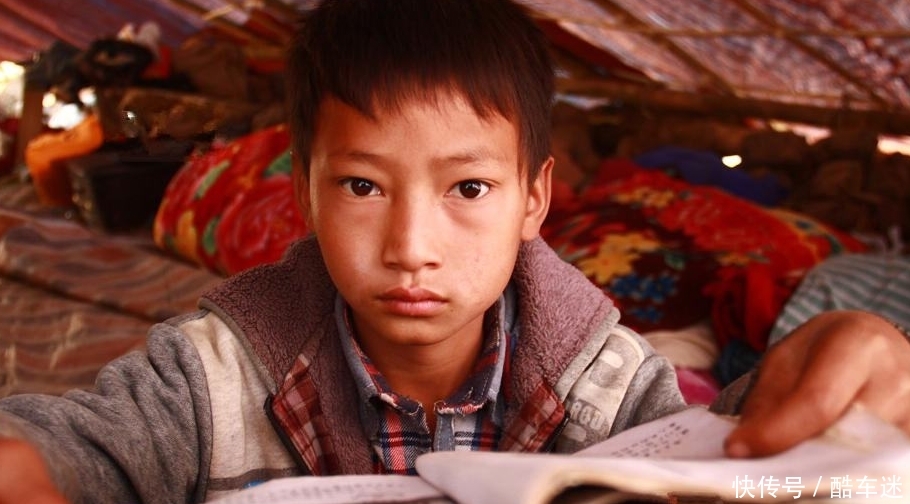 另外一个“中国”？当地人说汉语，吃中餐，就连招牌都是中文！