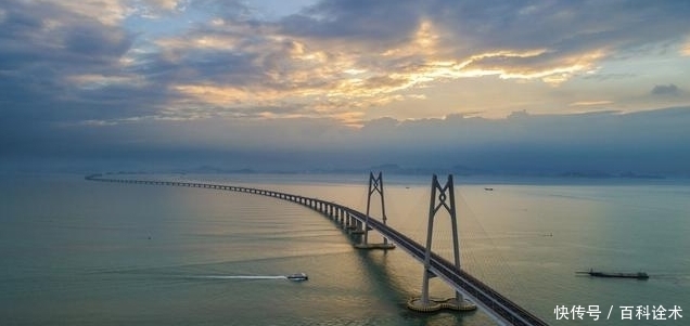  #我国#大海如此深，跨海大桥的桥墩是如何打下去的？看完佩服我