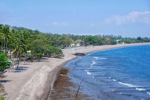 对中国免签小岛,是巴厘岛十年前的样子,花30块钱就能环岛游