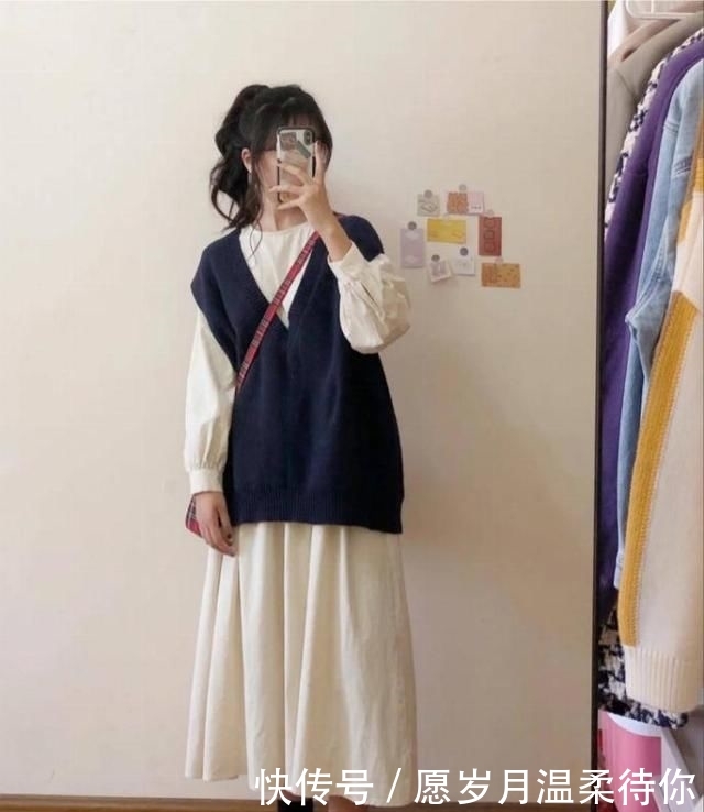『想不到』年纪不上不下太难堪,一招教你缩小亲姐姐,想不到针织马甲那么显年轻