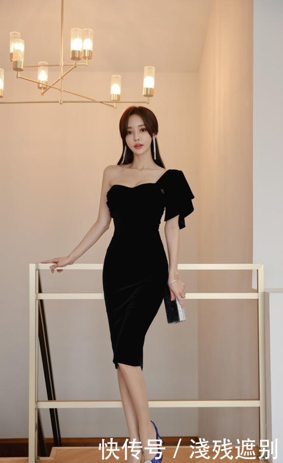 「美女」魅力十足的紧身裙美女,轻松显出小蛮腰!