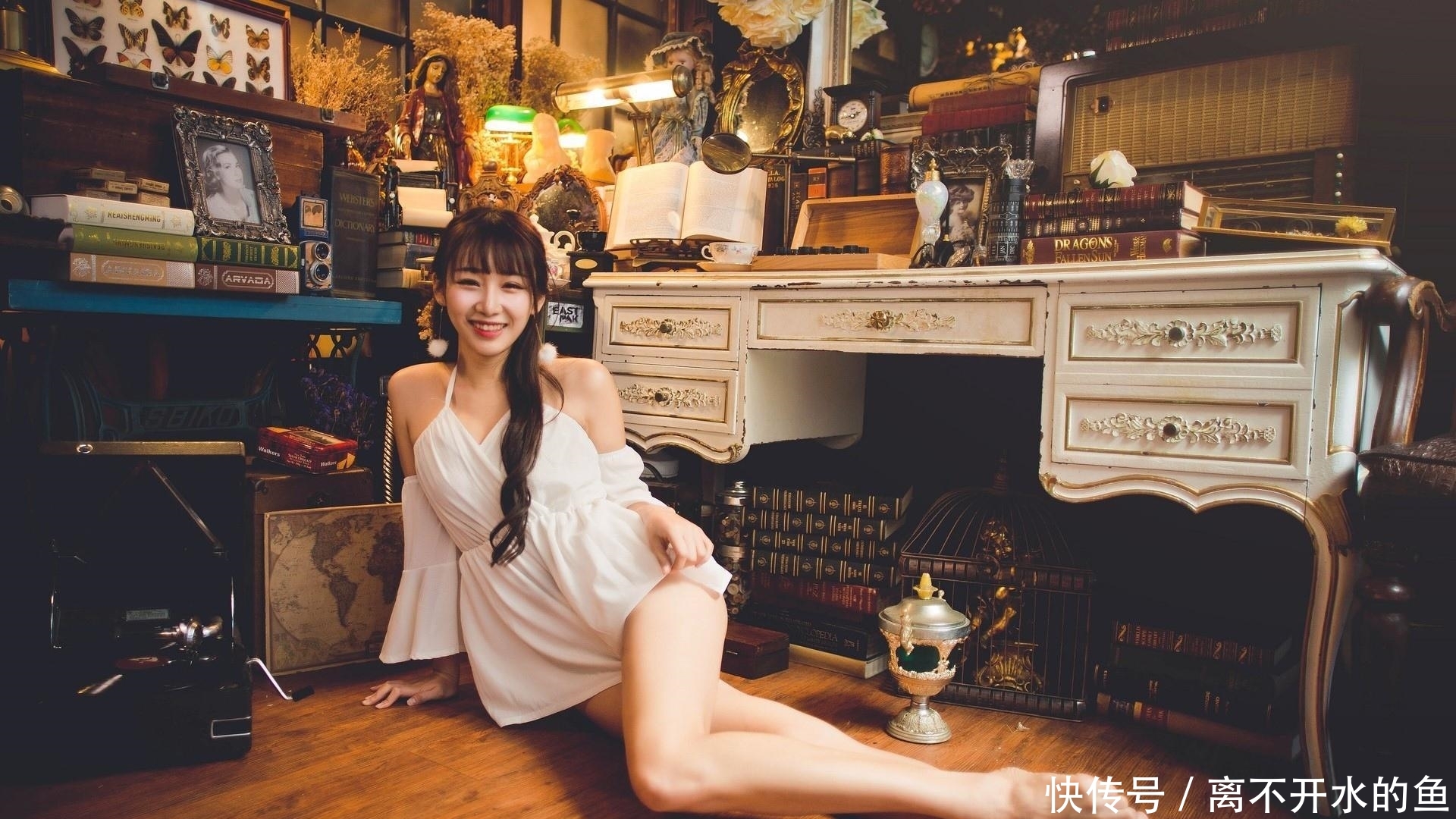 『 图片集』仔细看来，还真是很性感啊，大长腿美女校花图片集