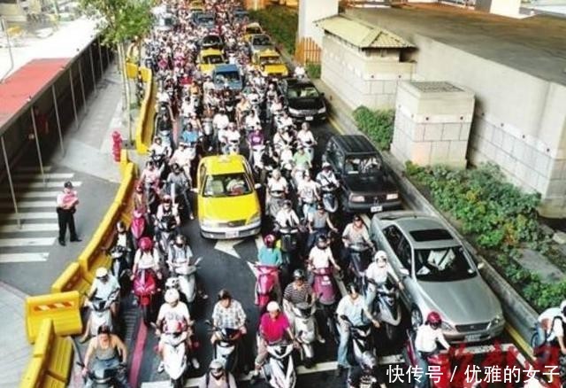  [中国]中国这座世界一线城市，满大街的摩托车，你知道是哪座城