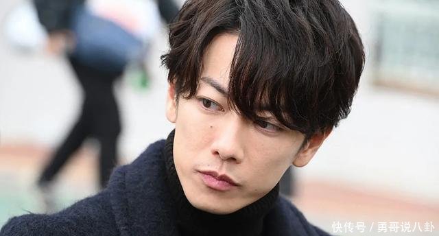  情人■佐藤健如何翻身做男神曾经年轻杀马特，如今日本草食男情人