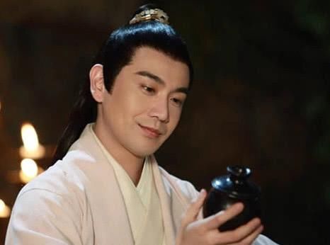  『阿离』剧中最疼爱阿离的人，不是父君夜华、娘亲白浅，竟是没有血缘的她