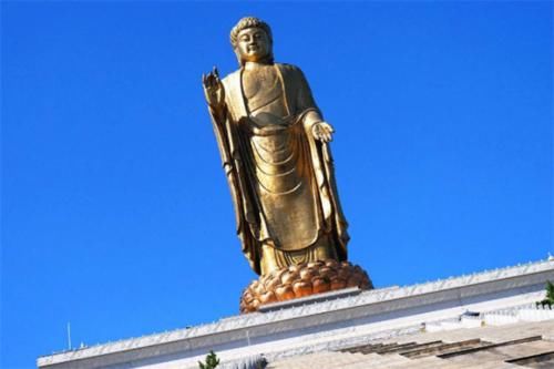 这座投资12亿约70层楼高的佛像,如今无人参拜,游客:拜不起
