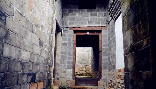  #建筑#在河南新县丁李湾村，为何会有保持完好的徽派建筑？