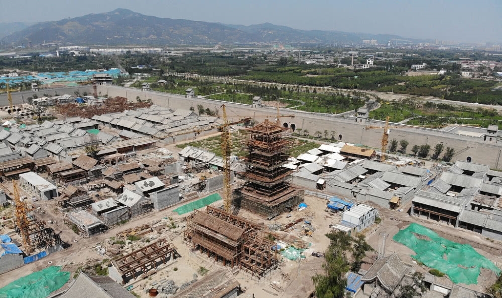  城池：耗资300亿，空中鸟瞰复建中的明太原县城，犹如飞来的城池