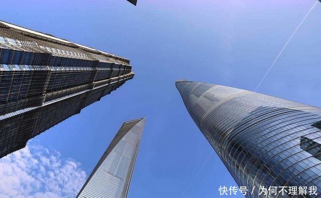  「上海中心大厦」上海“第一高楼”总高632米，耗时十年，顶楼风景真好