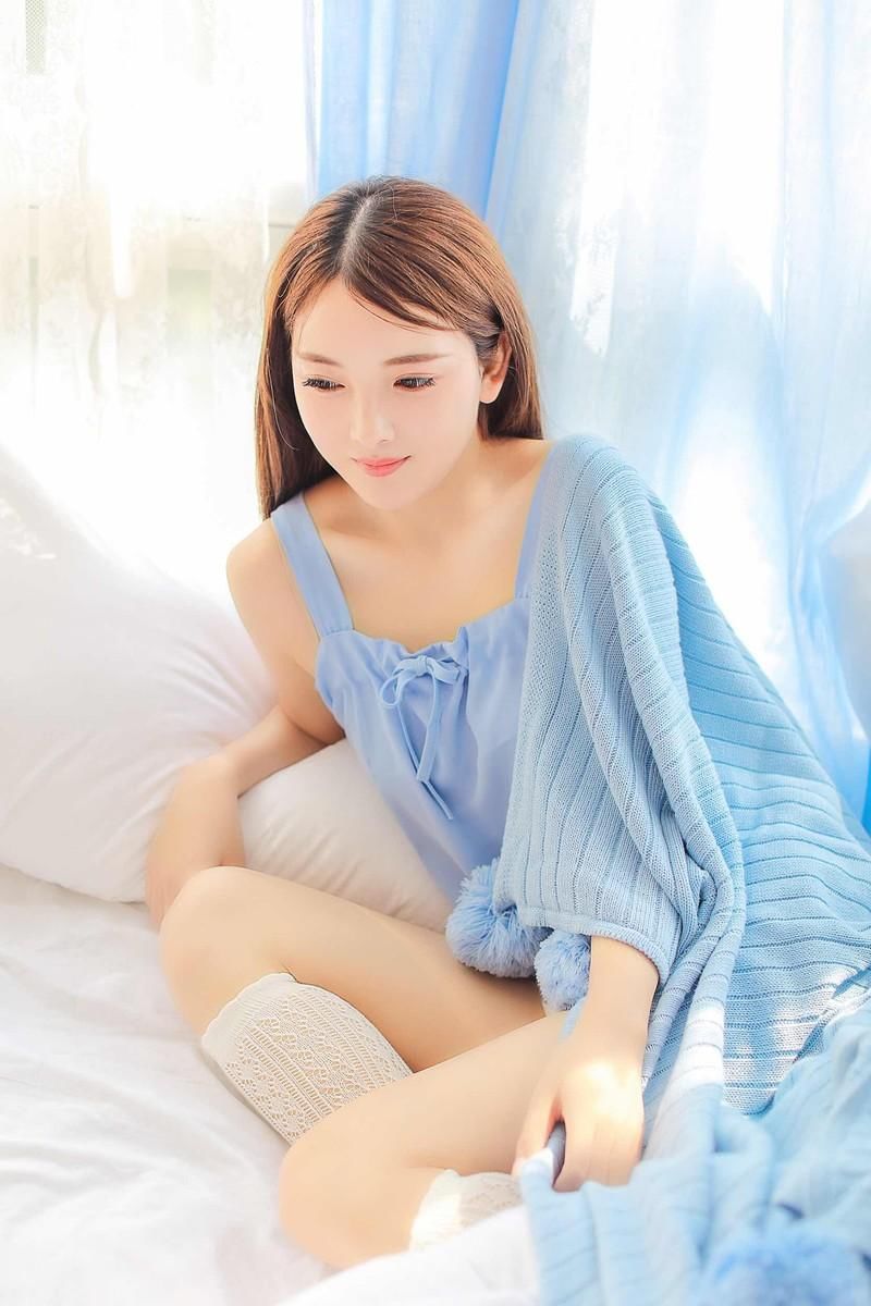 长腿美女清新性感私房写真图片