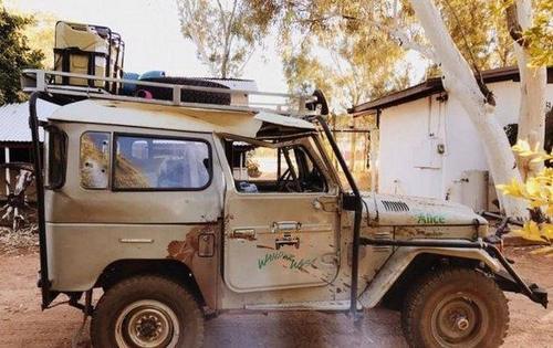 女子自驾游两个月没花一分钱,靠拍照片换食宿