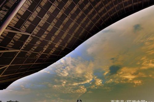 中国最漂亮火车站：花费140亿，历时5年才建好，获得多项建筑大奖