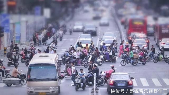 『市场趋势』市场趋势预测:电动车销量持续上涨,燃油踏板车还能坚持多久?