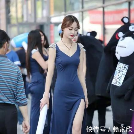 优雅的长裙，使女人更高挑迷人！