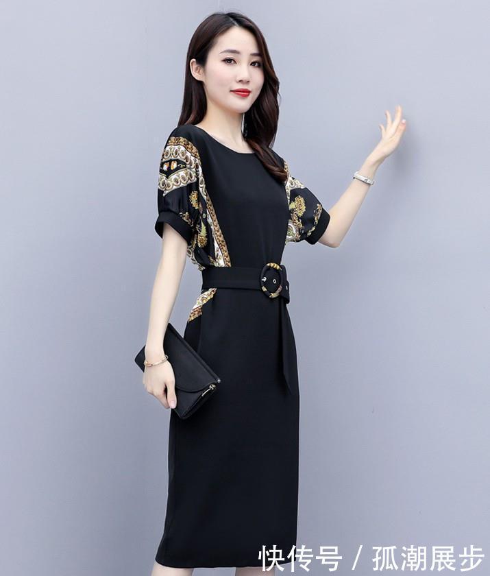 复古:今年复古印花连衣裙怎么穿搭?复古简欧个性图案,减龄又显瘦