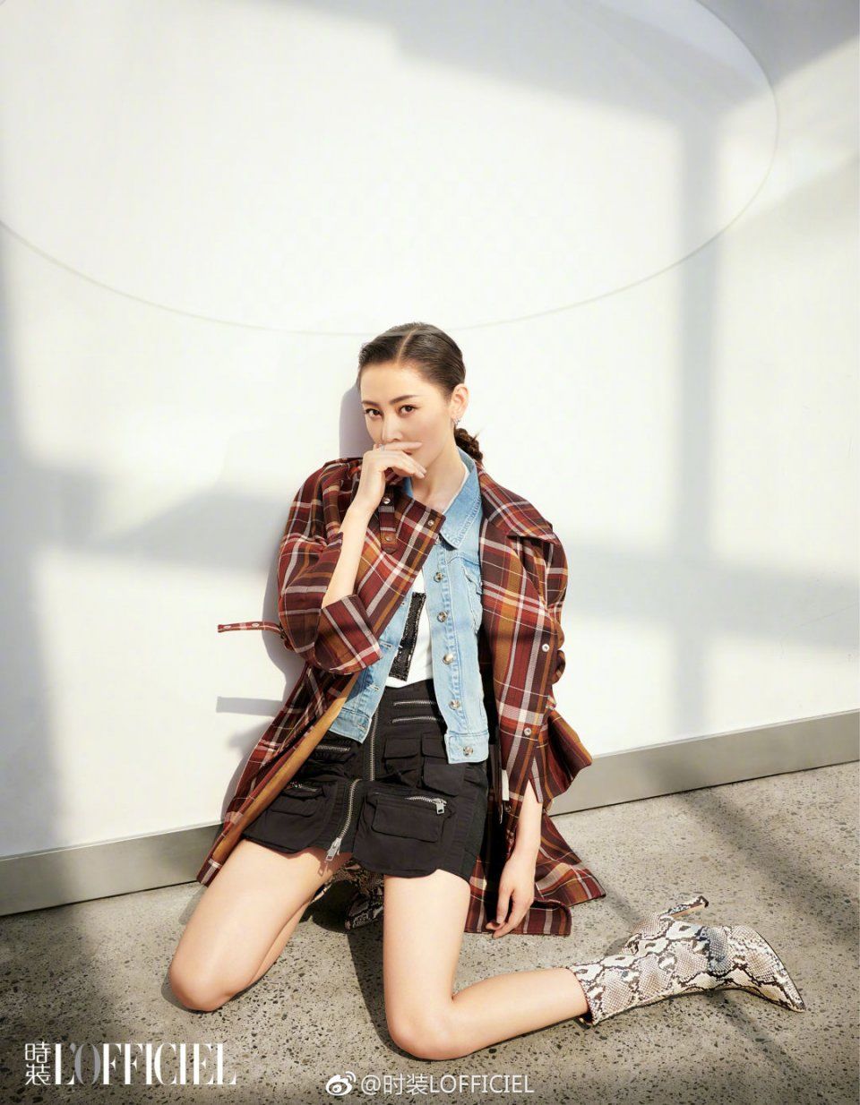 入秋这两个颜色穿在一起=很贵!