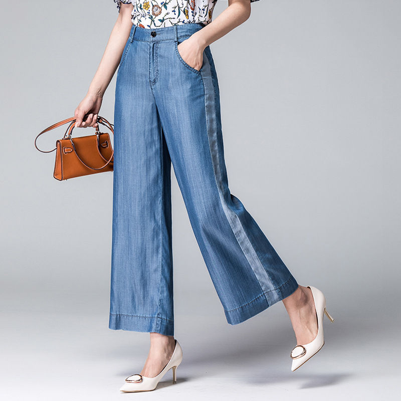 别傻傻穿裙子了!9月更流行牛仔裤，1米52都能穿出高挑好身材