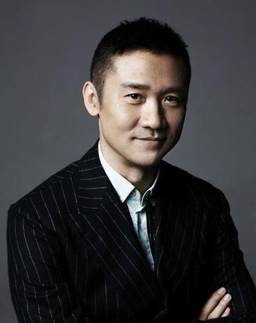  「出名」老戏骨黄志忠出名后抛妻弃子，被骂多年渣男，前妻活得潇洒自在