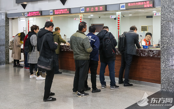 春运抢票1分钟内“战败” 4天后他却收到这样一条通知