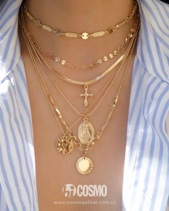 时髦办｜比choker更好搭的锁骨链，爱它