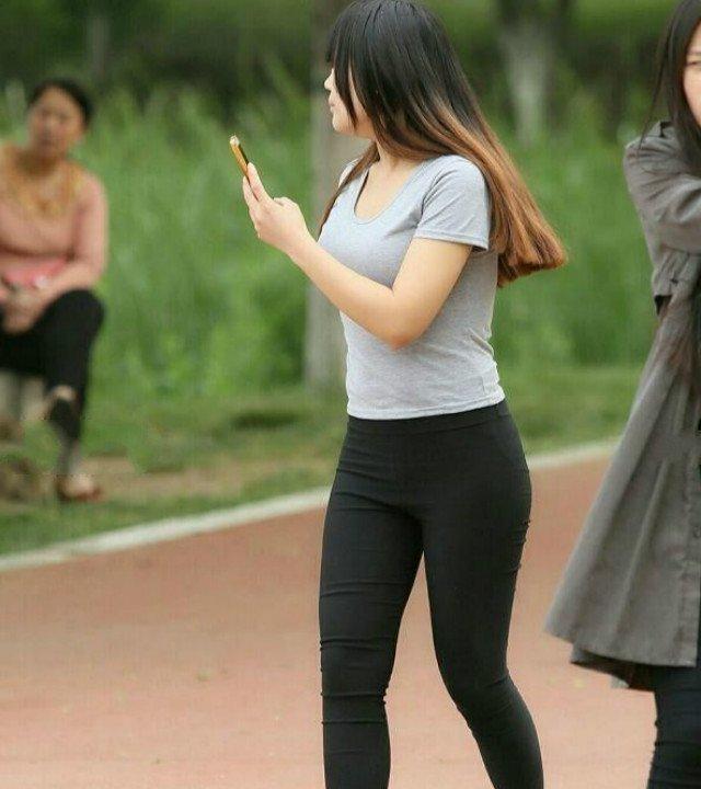 简约大气的打底裤，让你成为力与美的女神！