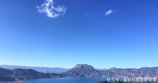 四川境内的泸沽湖已变质,当地孩子缠着游客卖东西,游客苦不堪言