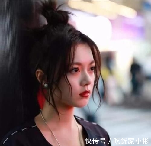 『灯笼辫』女生别再披头散发了,2020年流行这4种扎发,不挑脸型,谁扎谁美