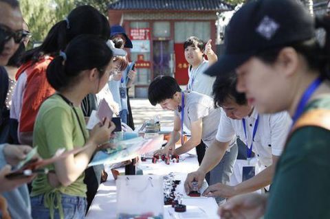 颐和园古风护照 游客“打卡”9大经典景点深度游览颐和园