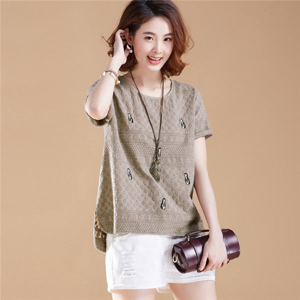 哇塞!50岁老妈穿上这样淑女小衫，美的不像话，人见人夸