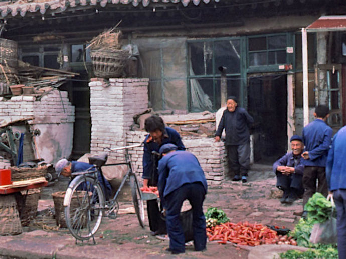 一组老照片，带你穿越到1983年的中国!