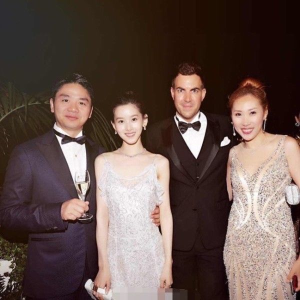 奶茶妹妹的素颜又双叒叕美出新高度!这种素颜和精修没差的颜值究