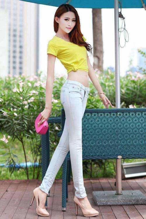 时尚高跟鞋搭出迷人身姿，释放你的美，让人一见倾心！