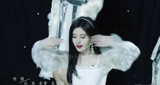 『 仙气』一身白裙仙气飘飘,不愧是“四千年美女”,鞠婧祎更新舞蹈mv