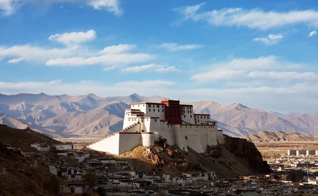 听说你想去西藏,来看看这里厕所,多少人就不想去了!