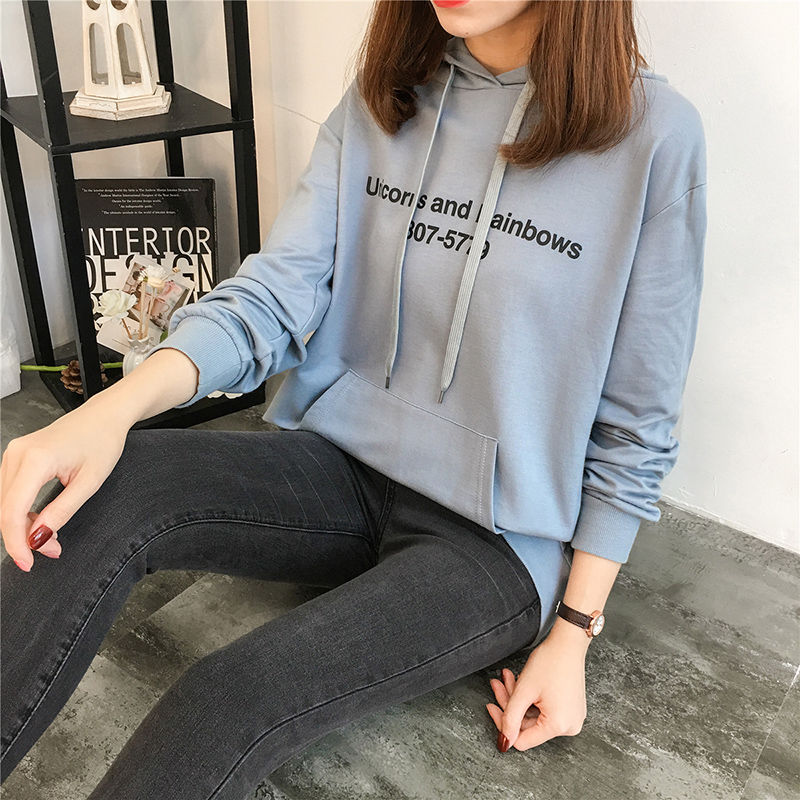 今年流行的秋装外套一款比一款好看，这十款秋装外套你都有了吗?