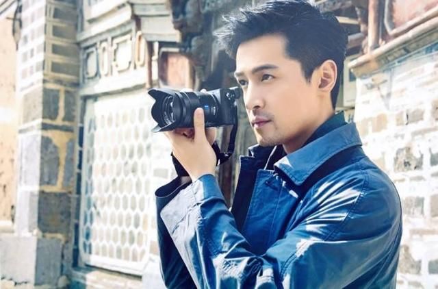 胡歌薛佳凝澄清谣言后又被传复合 究竟是情真意切还是转移视线？