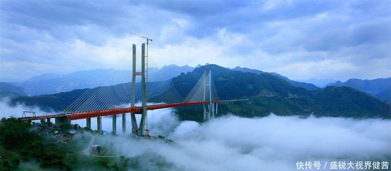中国最壮观的大桥，被称为世界第一高桥，过往司机都不敢往下看